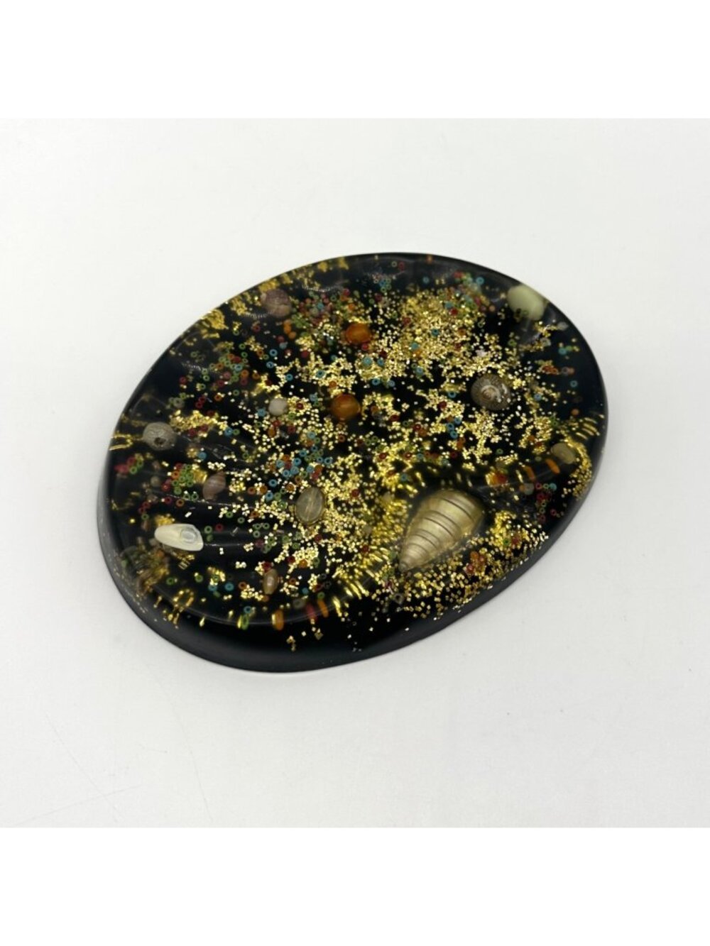 Vintage Seashell Lucite Soap Dish Black Gold Glitter Beads Kitschy Bathroom Deco
